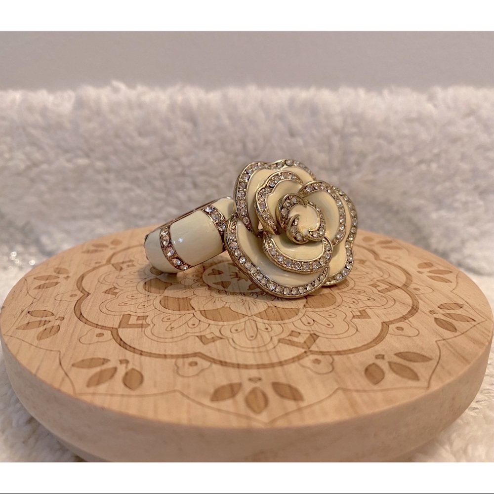 Forever21 Ivory/Rhinestone Jewelry Rings